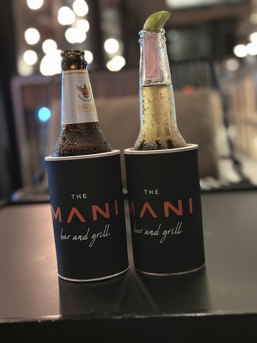 The Mani Bar and Grill - Photo 4