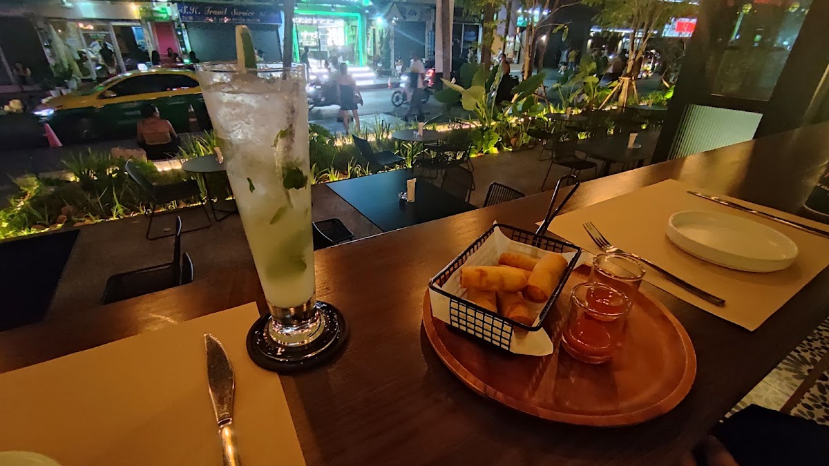 The Mani Bar and Grill - Photo 8