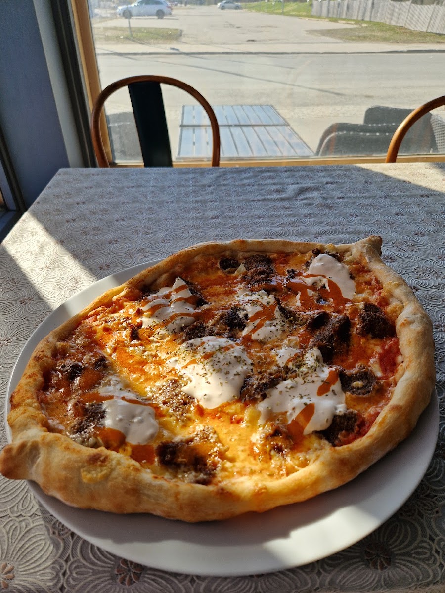 Hassan Pizzeria - Photo 6