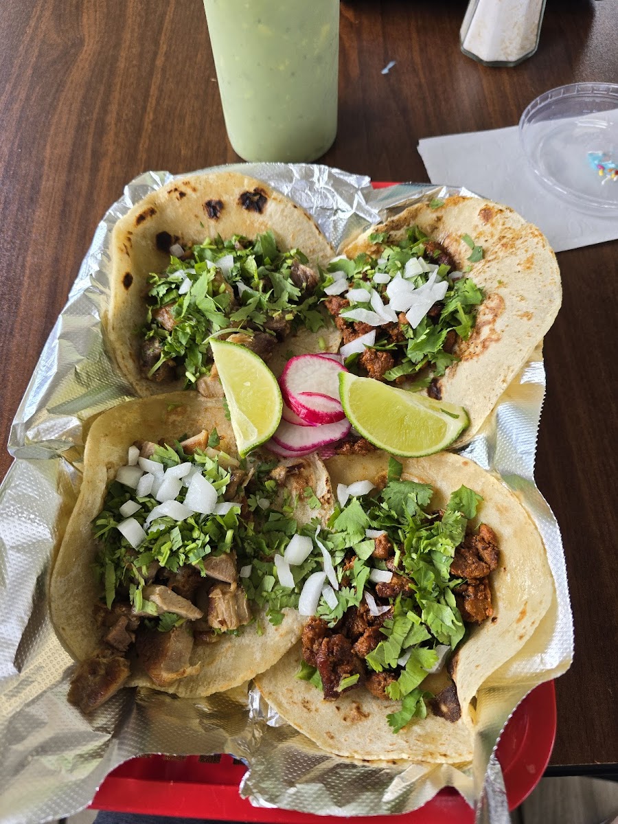 Taqueria La Fondita - Photo 1