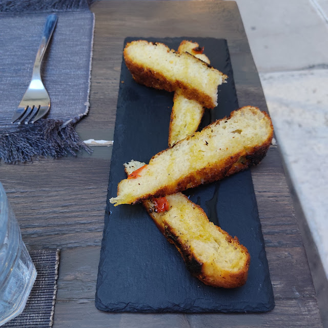 Focaccia Bianca