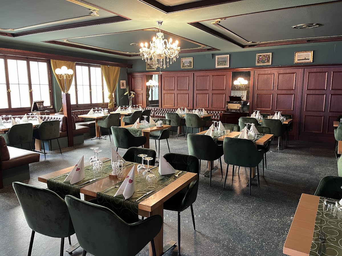 Restaurant Station