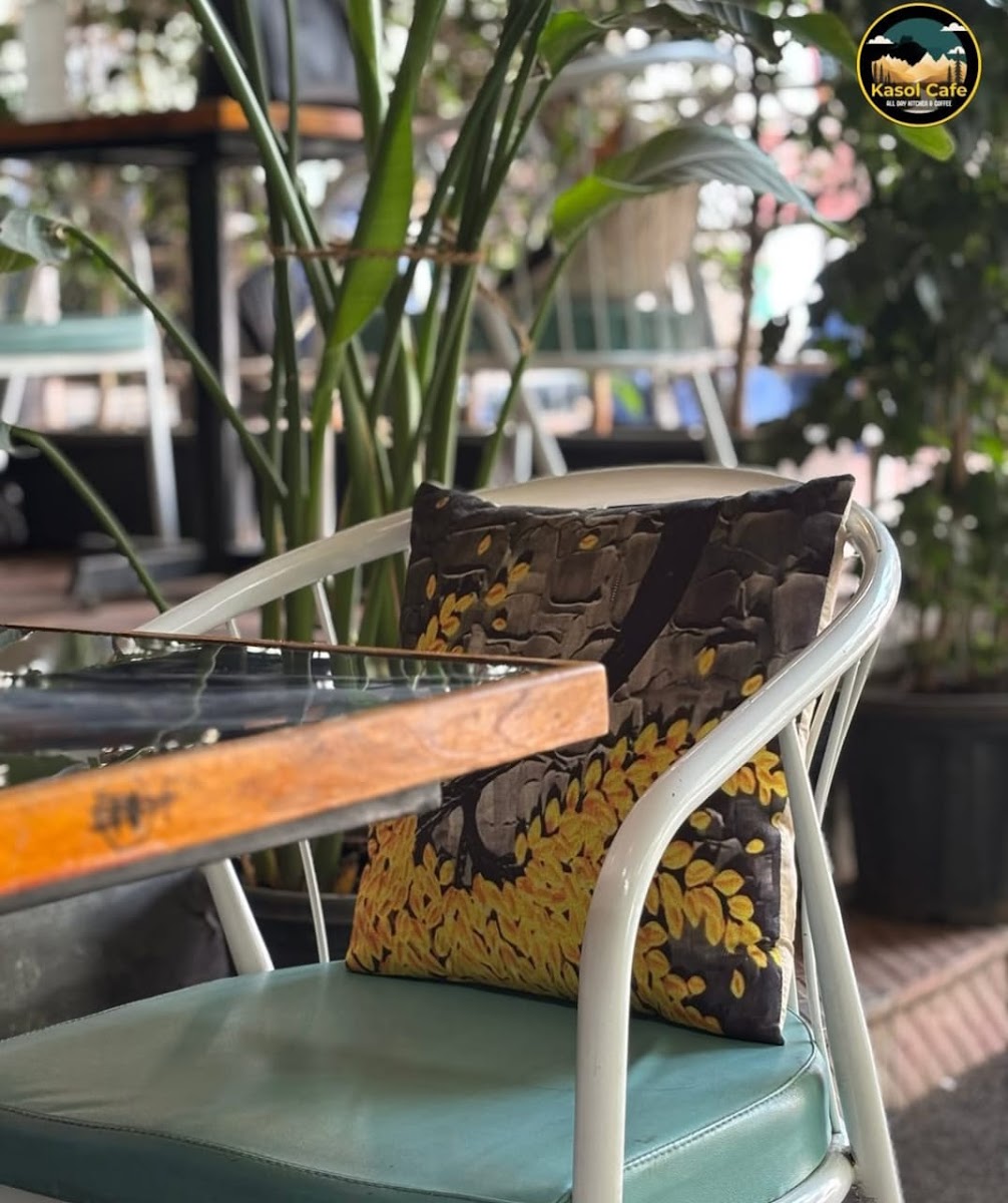 Kasol Cafe