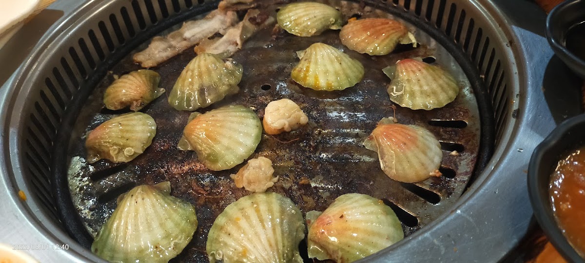 Yakikai Unli Grill - Photo 9
