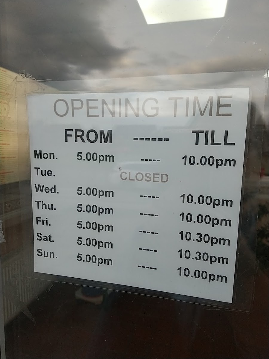 The New China Wok - Photo 2