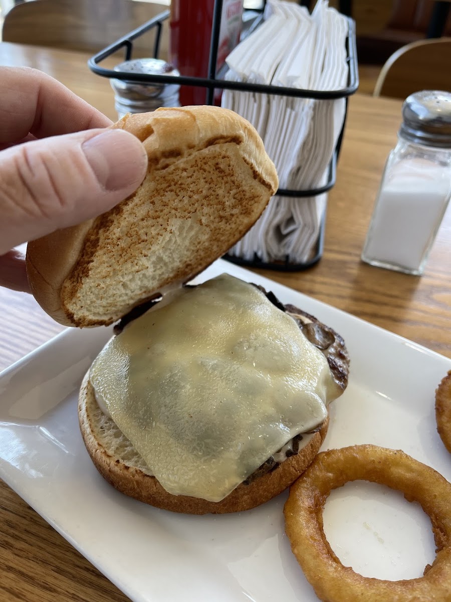 The Burger Parlour - Photo 5