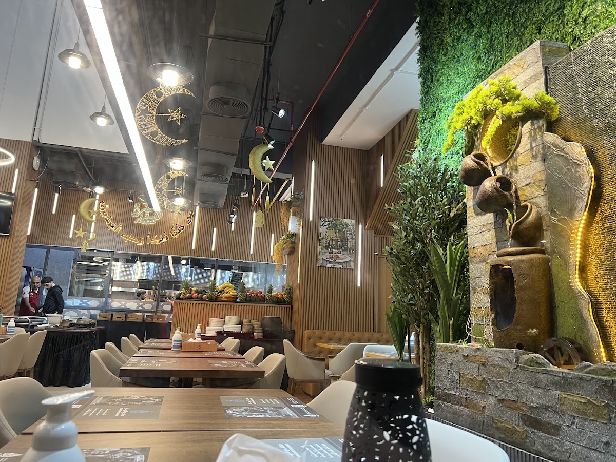 مطعم النوفرة - Alnawfara restaurant - Photo 2