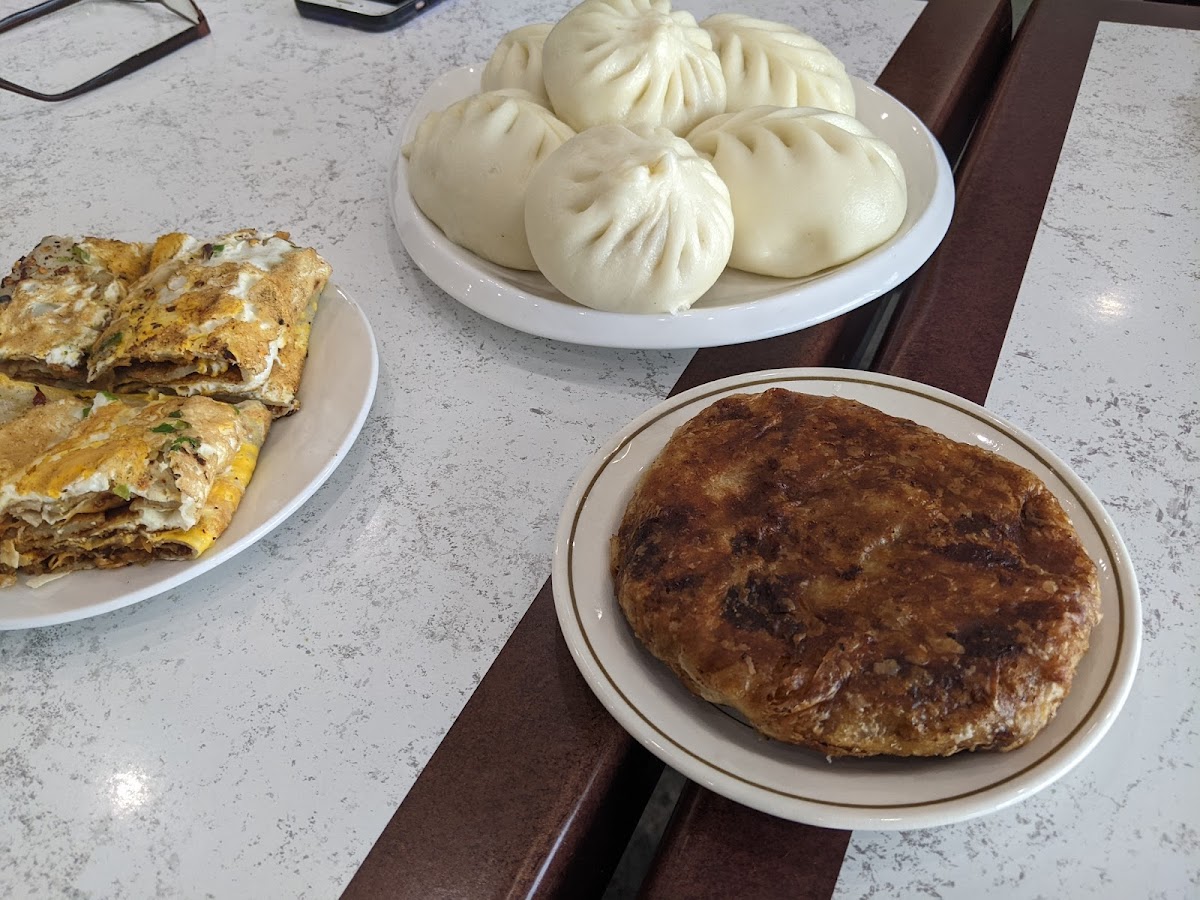 Jingu's Dumplings - Photo 1