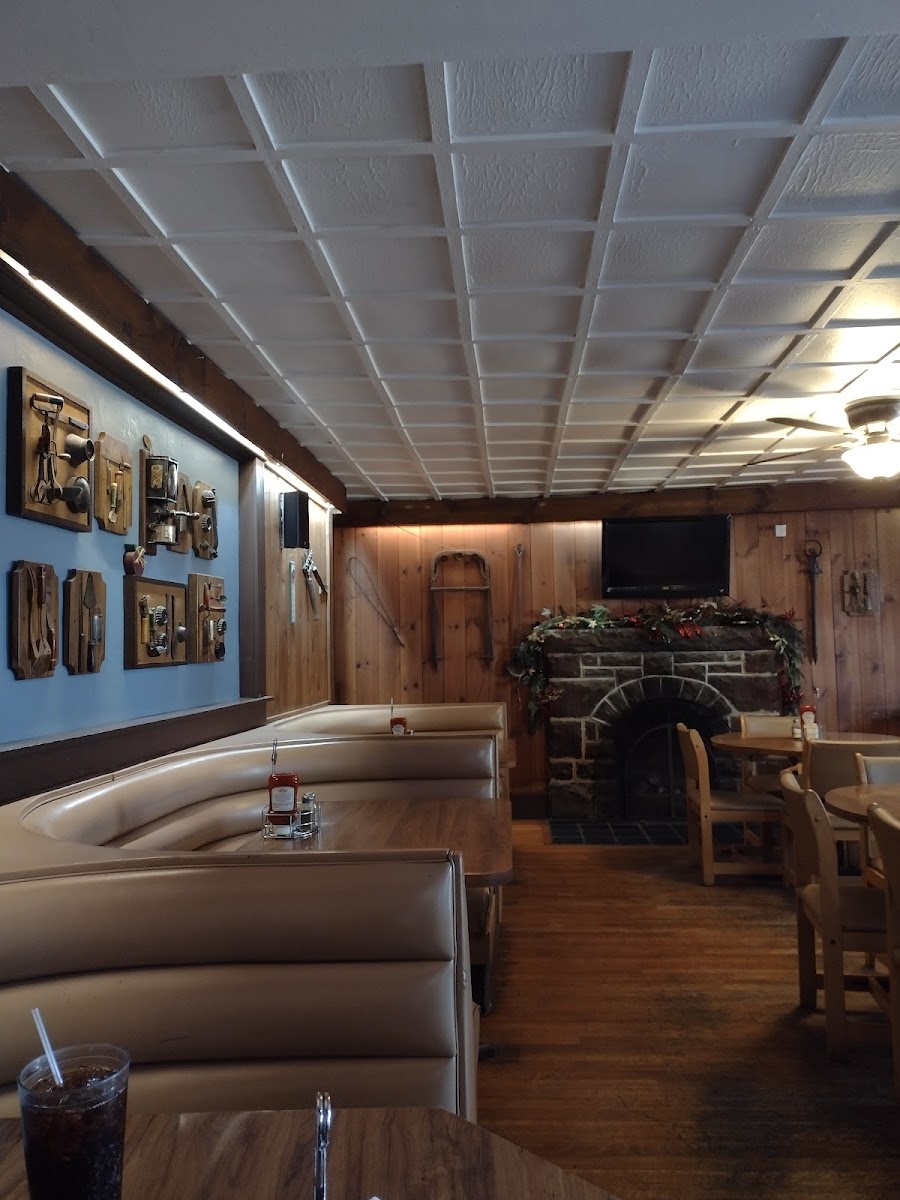 Ole Hickory Inn - Photo 4