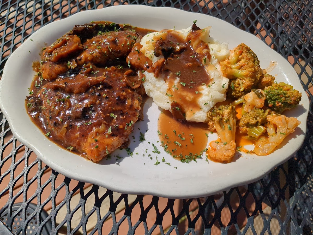 Ole Hickory Inn - Photo 6