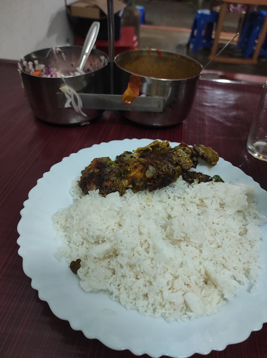 Unlimited Ghee Rice & Chicken - Photo 4