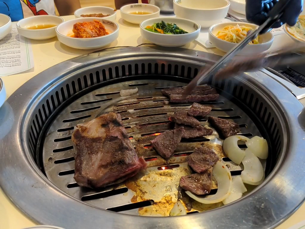 Daorae Korean BBQ Restaurant Desa Sri Hartamas - Photo 1