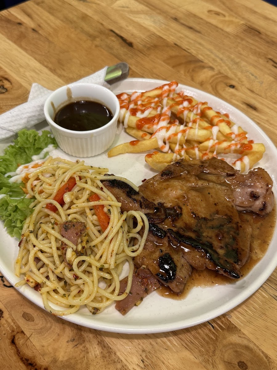 Alabasta Cafe Sungai Petani - Photo 9