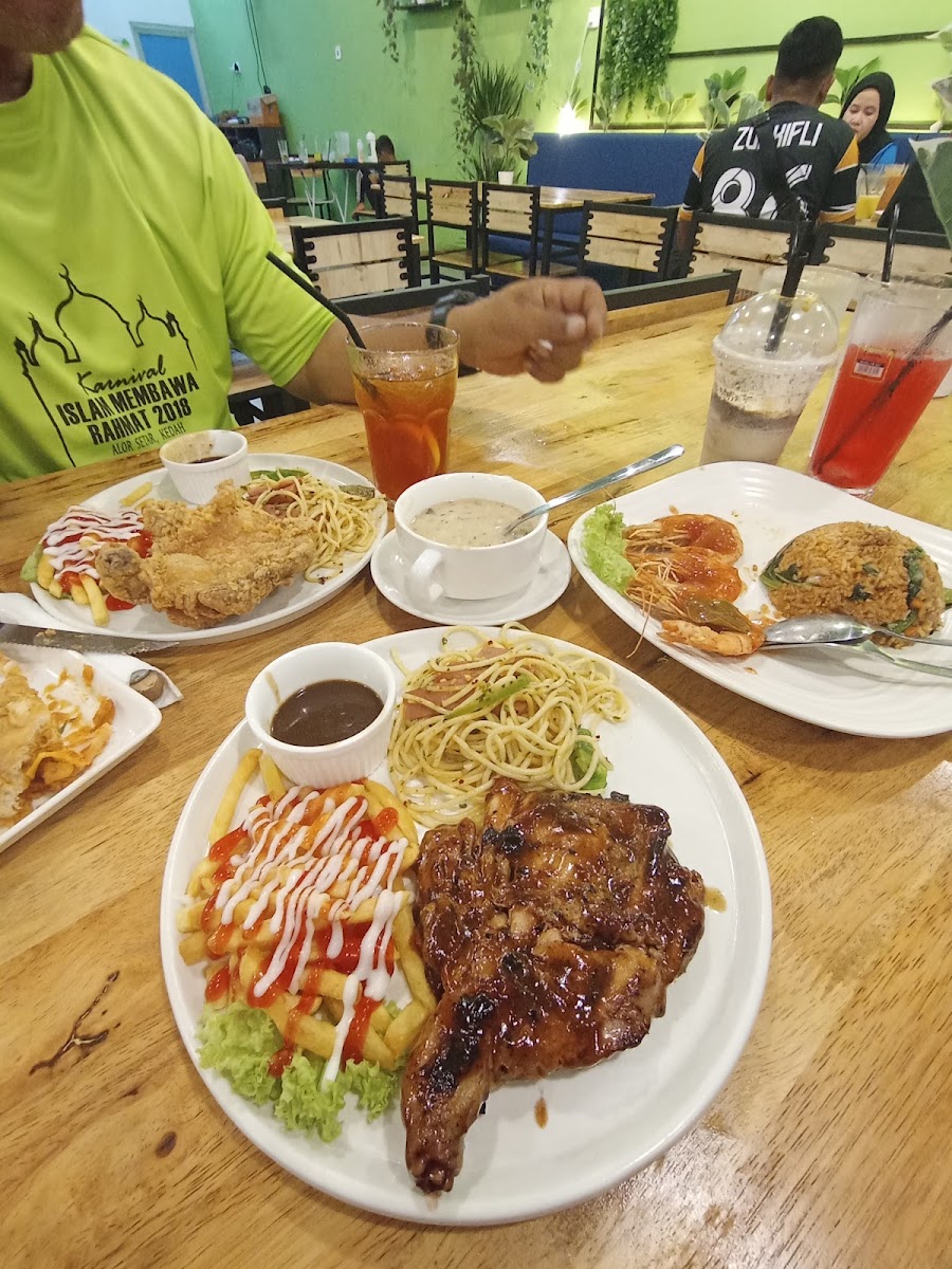 Alabasta Cafe Sungai Petani - Photo 4