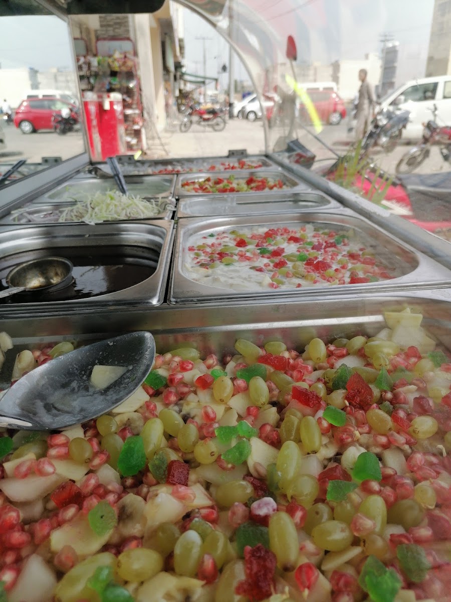 Central Food Corner - Photo 8
