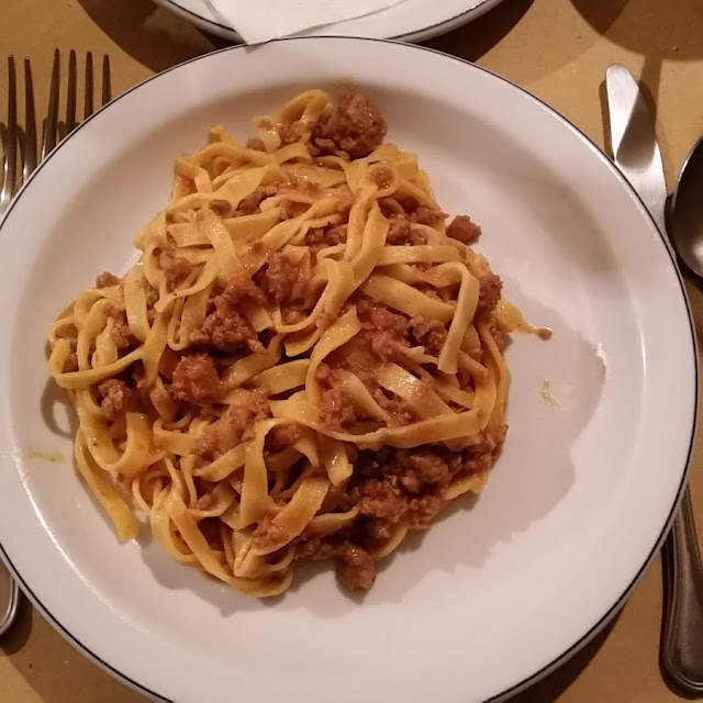 Tagliatelle Con Ragù Di Cinta Senese