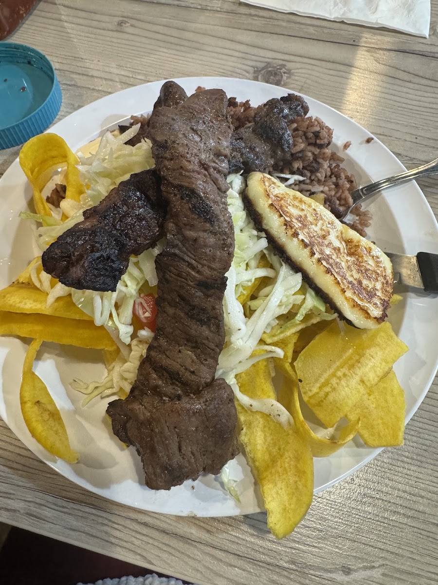 Nicaragüita Restaurant - Photo 8