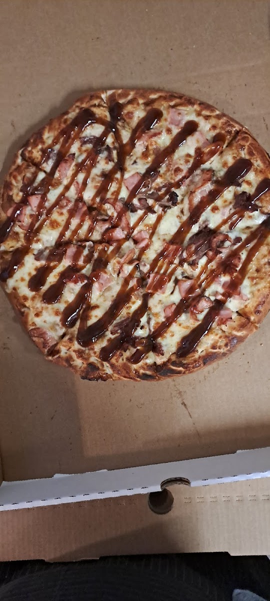 Downtown Pizza and Cuisine - Photo 5