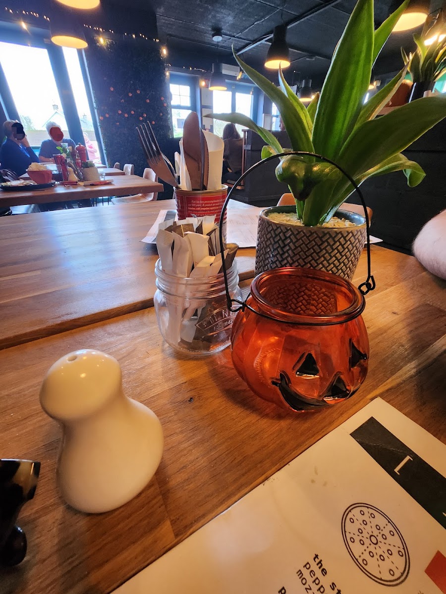 Stone Oven Bistro - Photo 9
