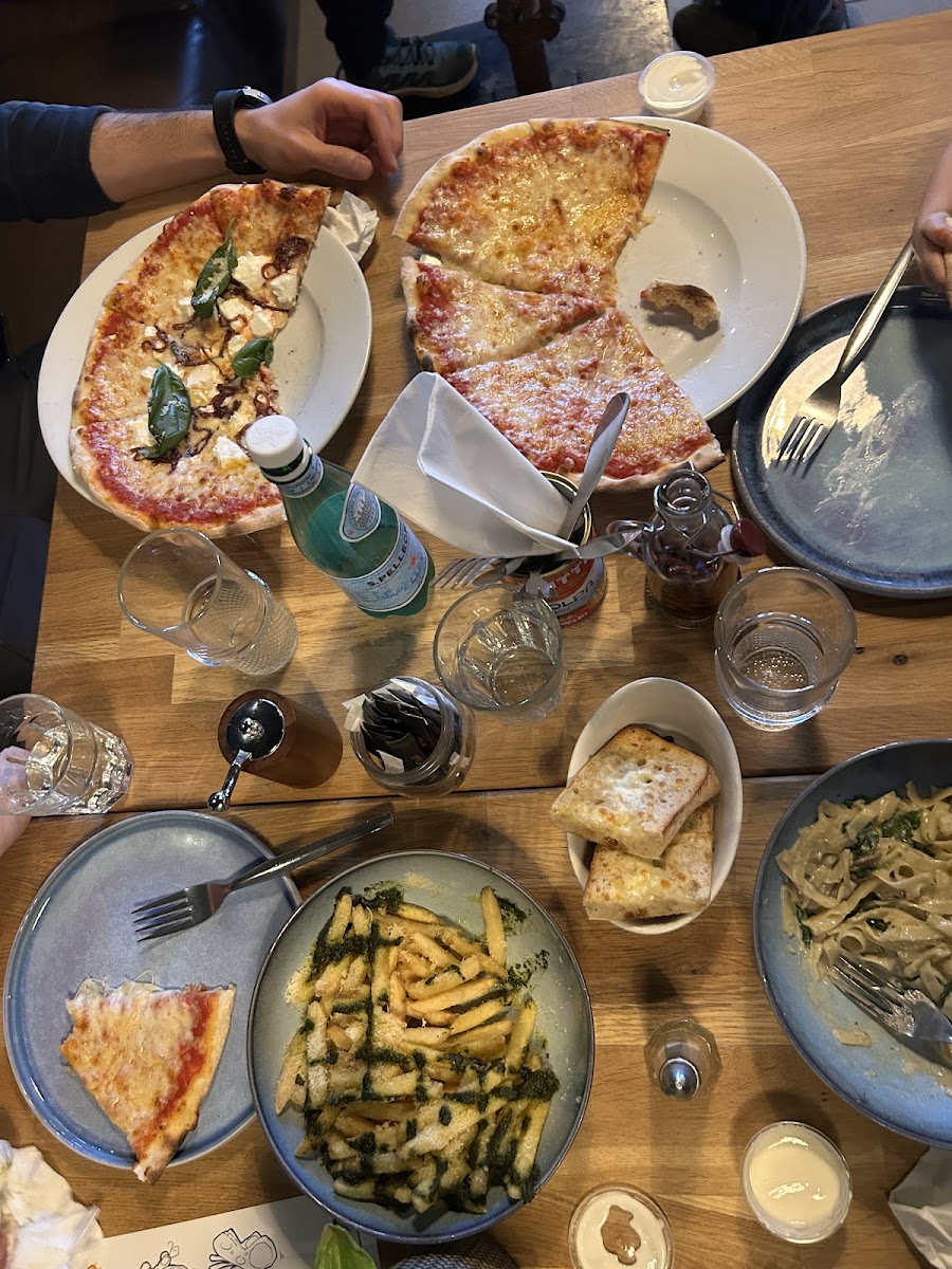 Stone Oven Bistro - Photo 3