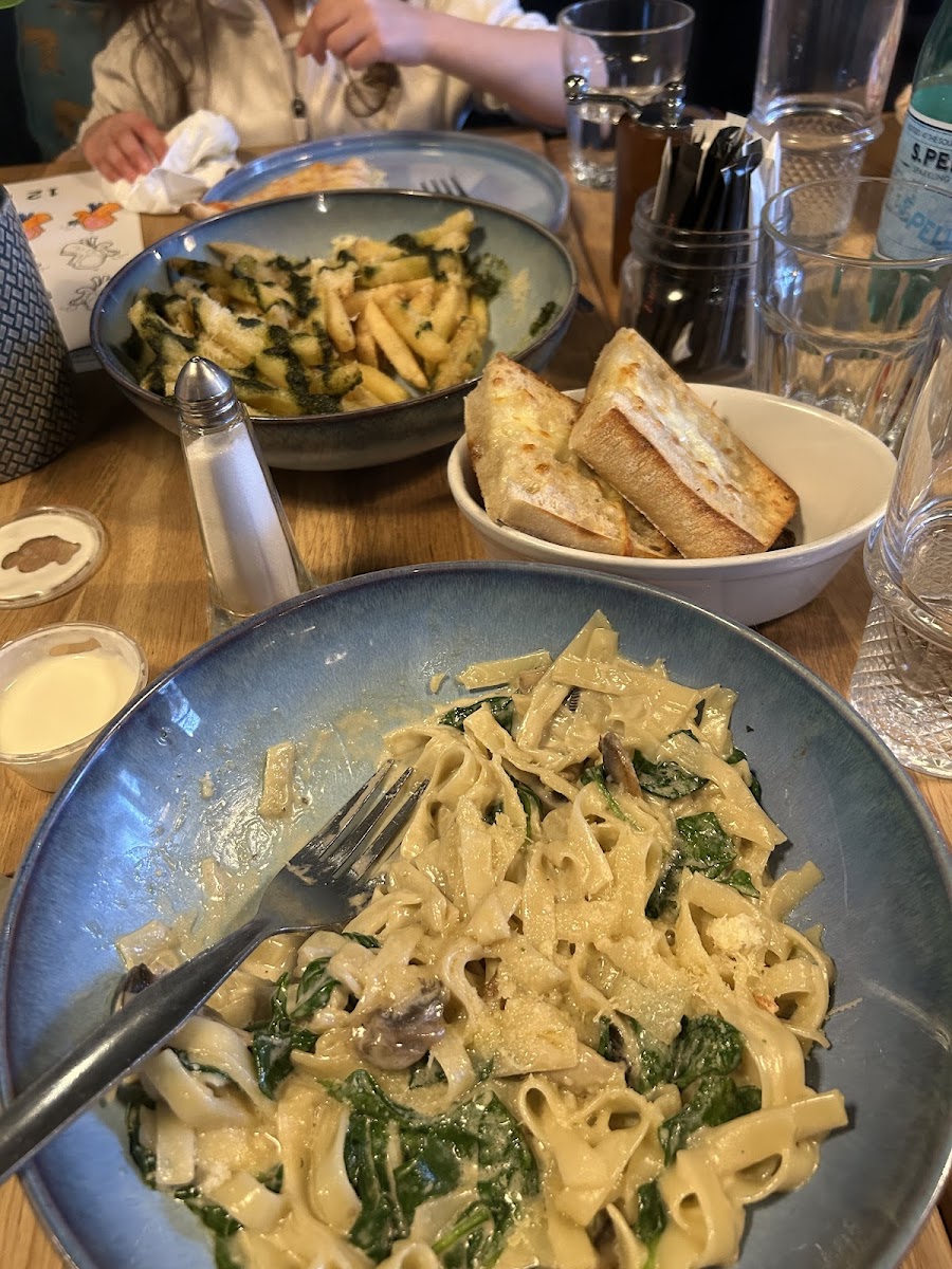 Stone Oven Bistro - Photo 8