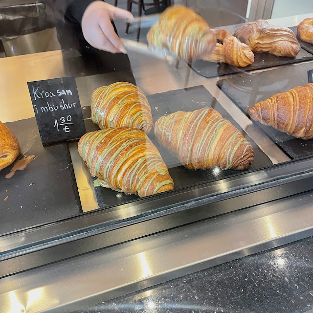 Pistachio Crossaint