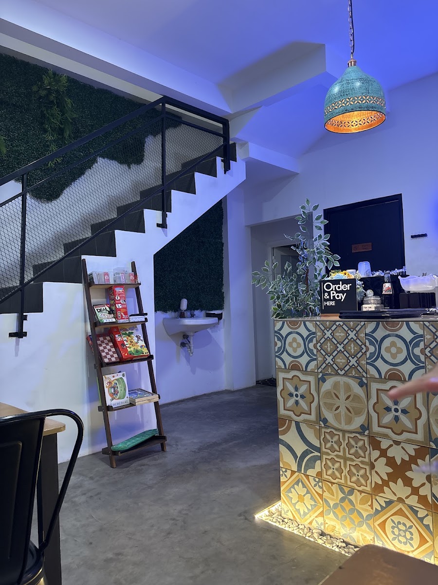 ASMARI Cafe, Eatery & Space - Photo 4
