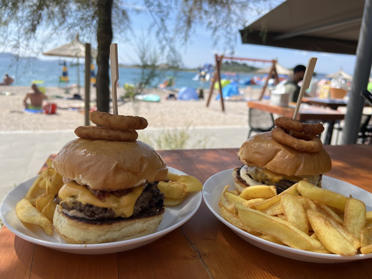 Santa Barbara Beach Food - Photo 2