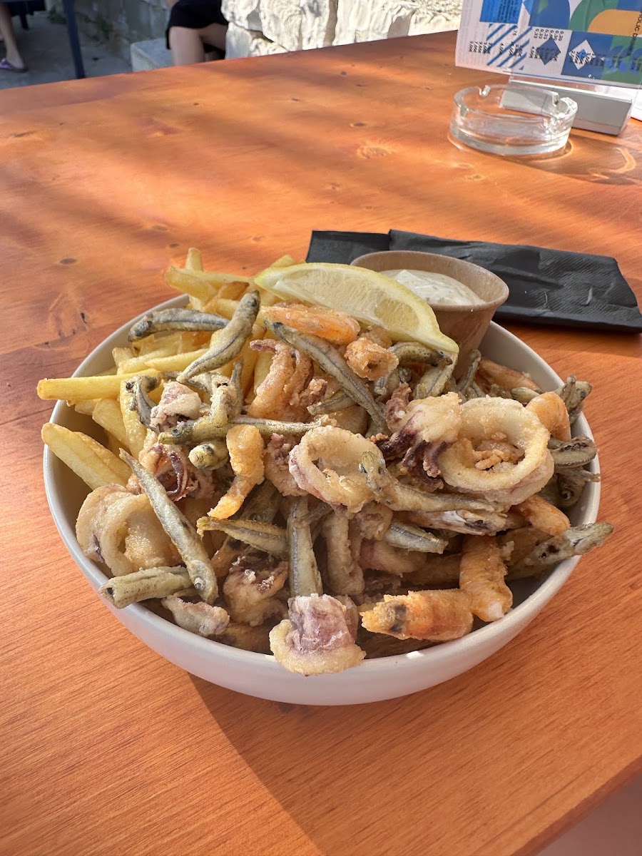Santa Barbara Beach Food - Photo 3