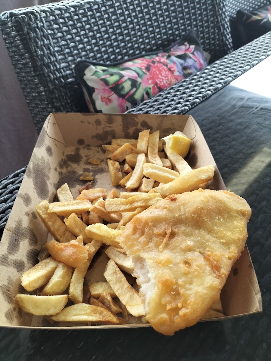 Tarrawanna Fish Shop - Photo 4
