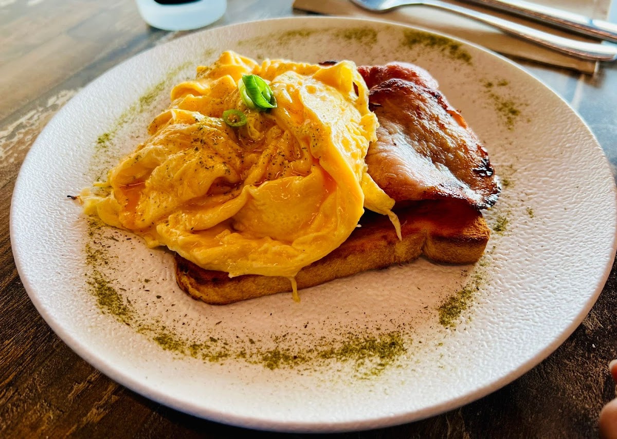 4 Seeds Cafe - Photo 3