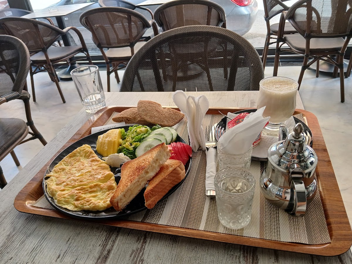 Café Restaurant Carré d'Or - Photo 1