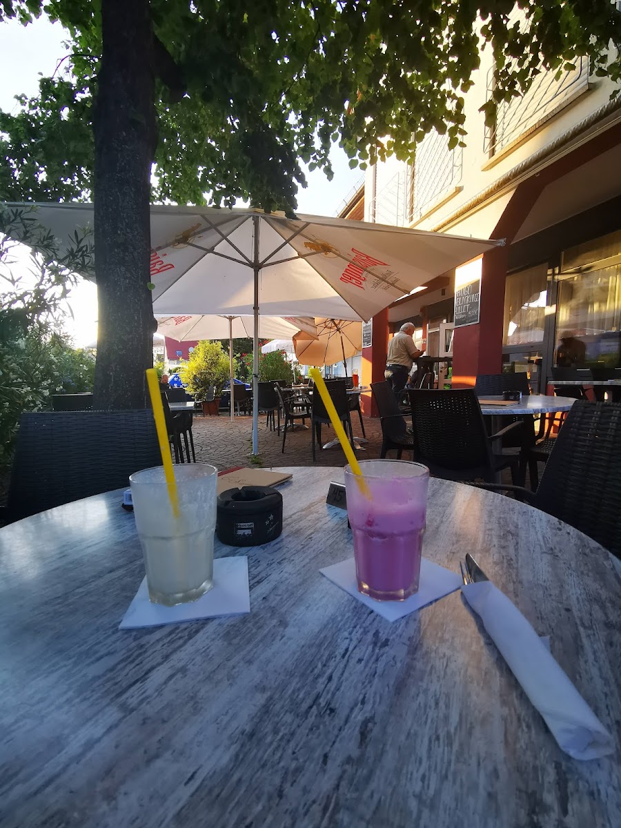 Café Bistro Schlupfwinkel - Photo 7