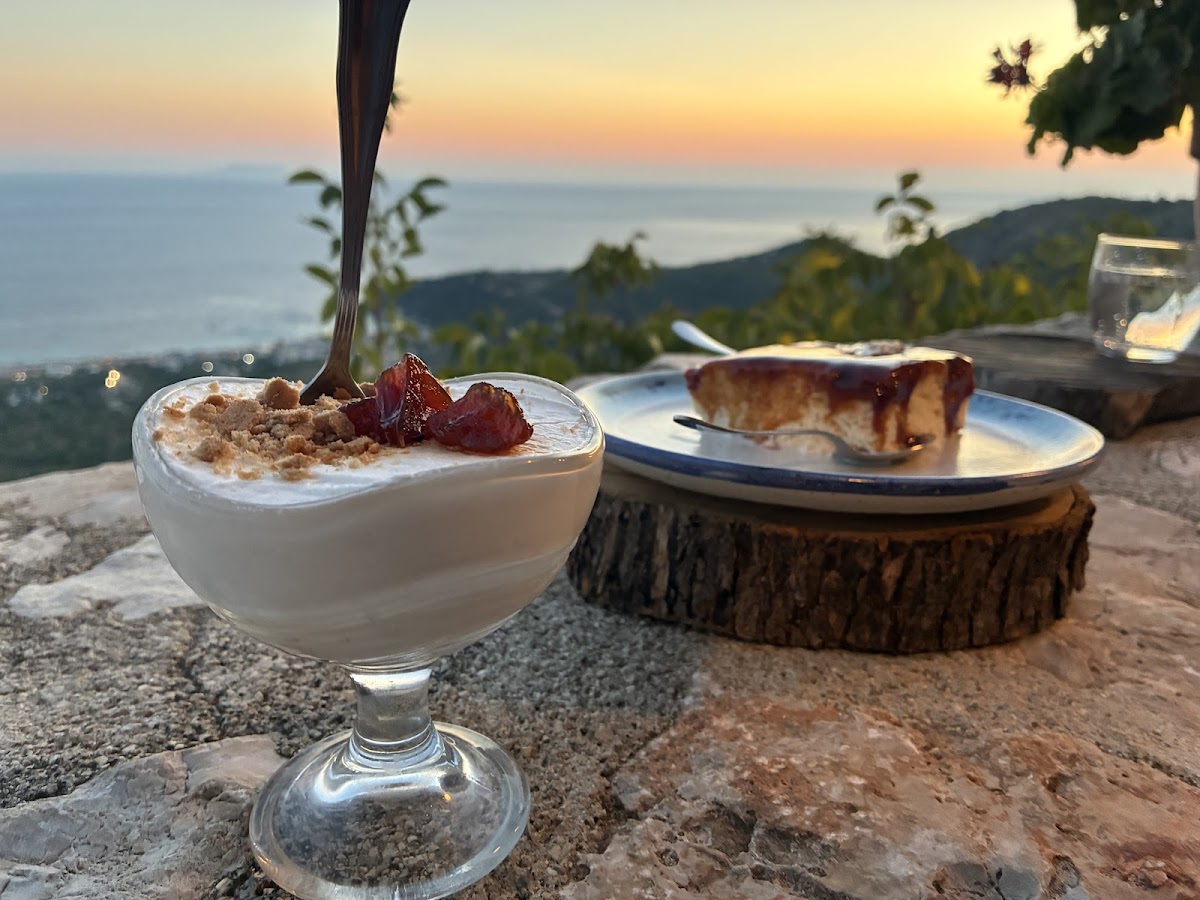 Café Butterfly - Photo 2