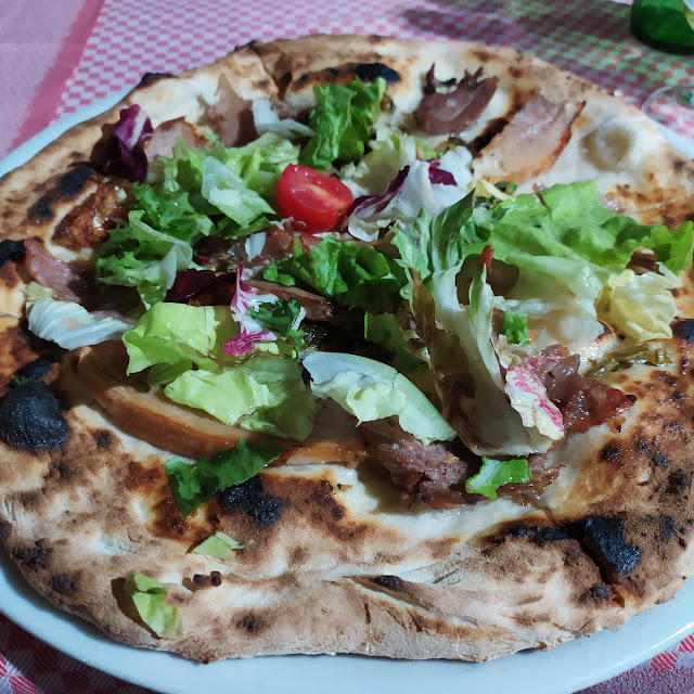 Pizza Con La Porchetta