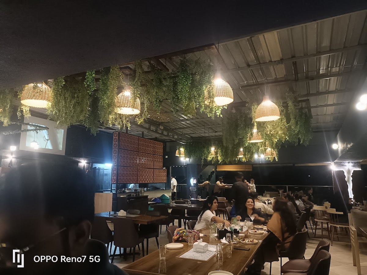 Skyline X - Rooftop Restaurant - Photo 3