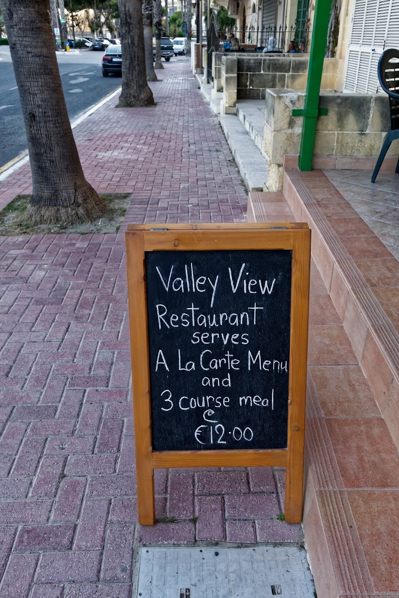 Valley View Restaurant - Photo 6