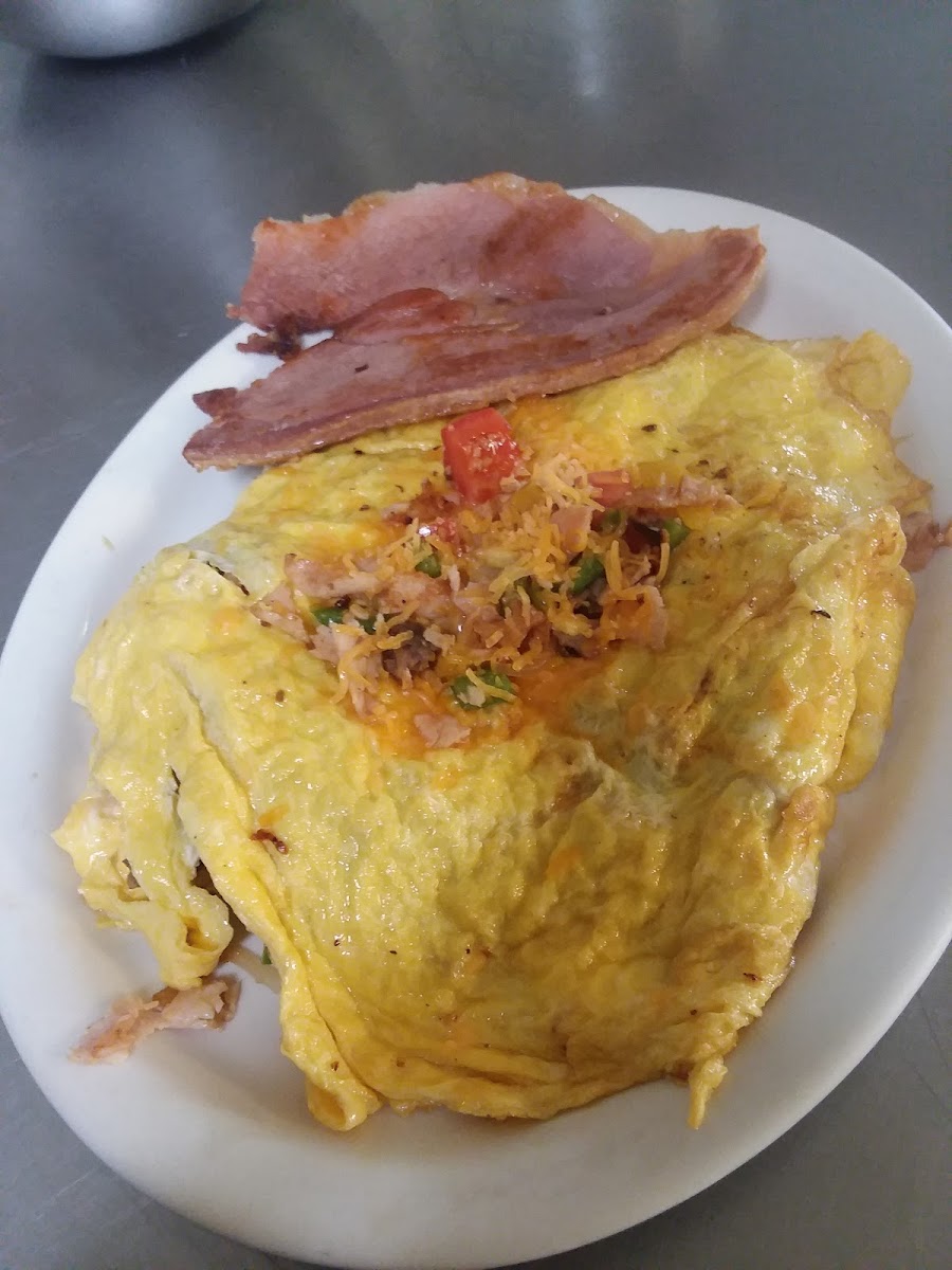 Jen's West Main Cafe - Photo 9