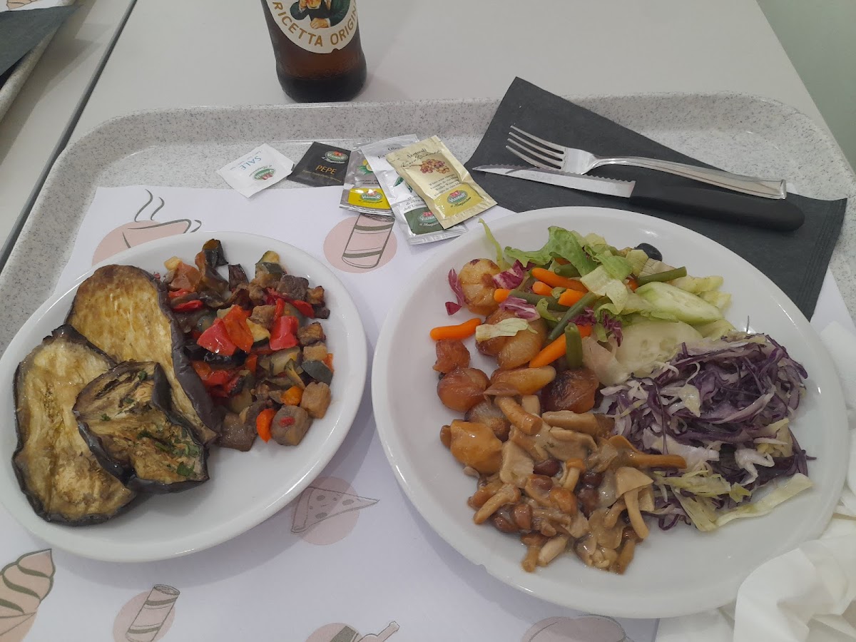 Food Village - Photo 4