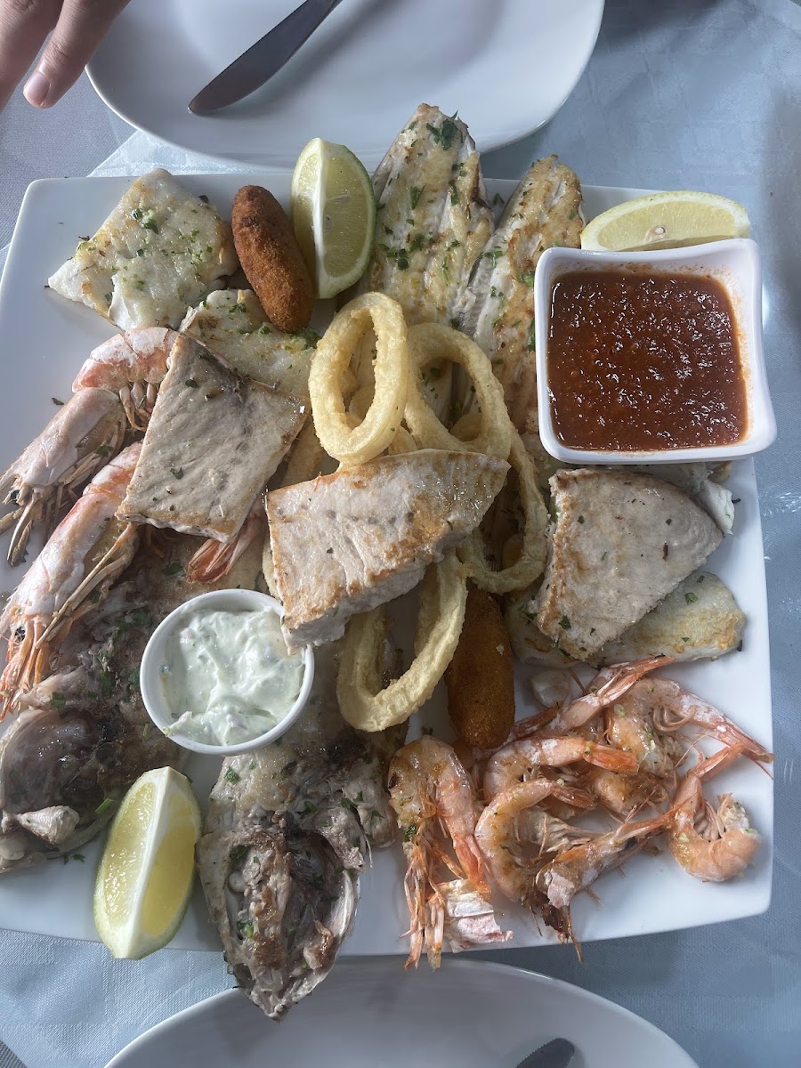 La Esquina del Pescado - Photo 2