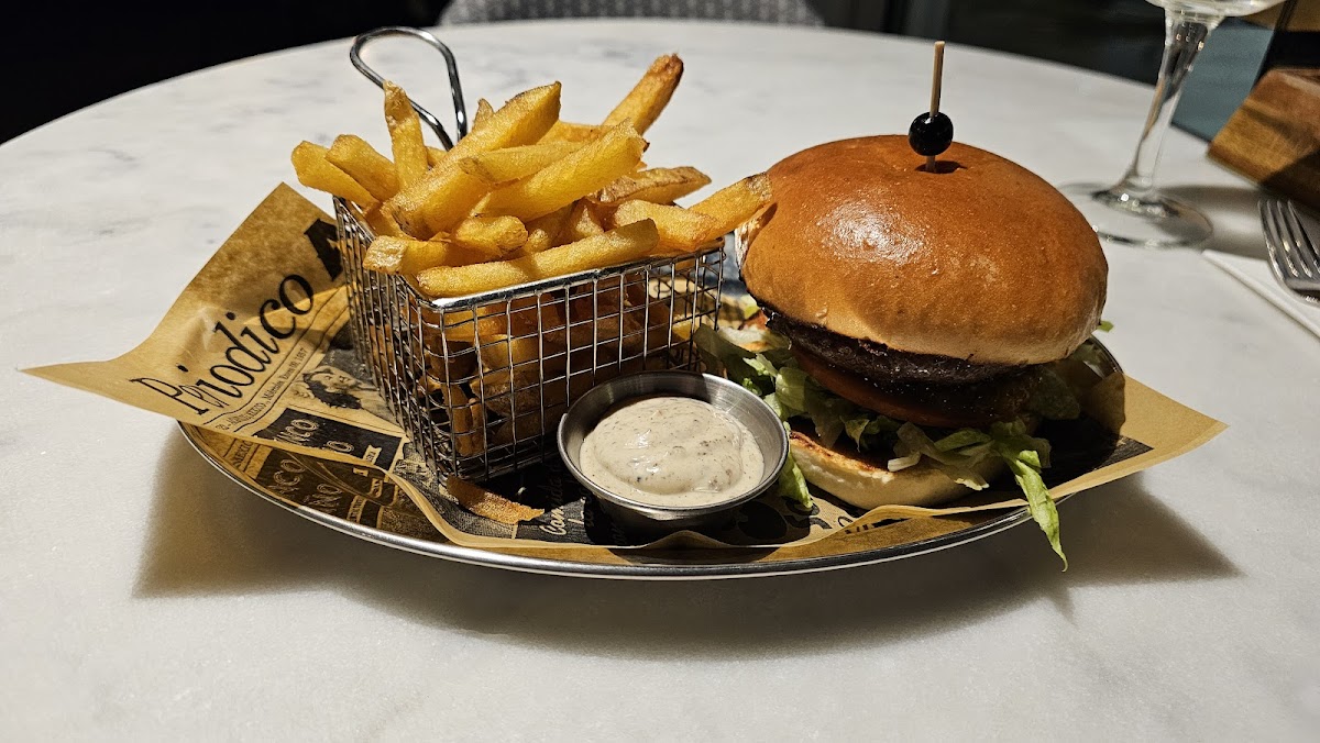 Skymaster Restaurant & Bar - Photo 1
