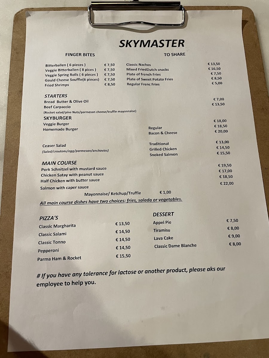 Skymaster Restaurant & Bar - Photo 3