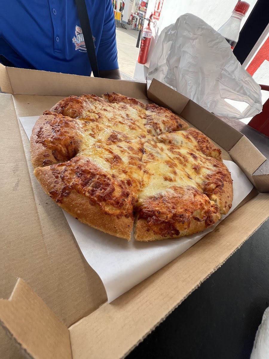 Pizza Hut - East Legon 2 - Photo 2