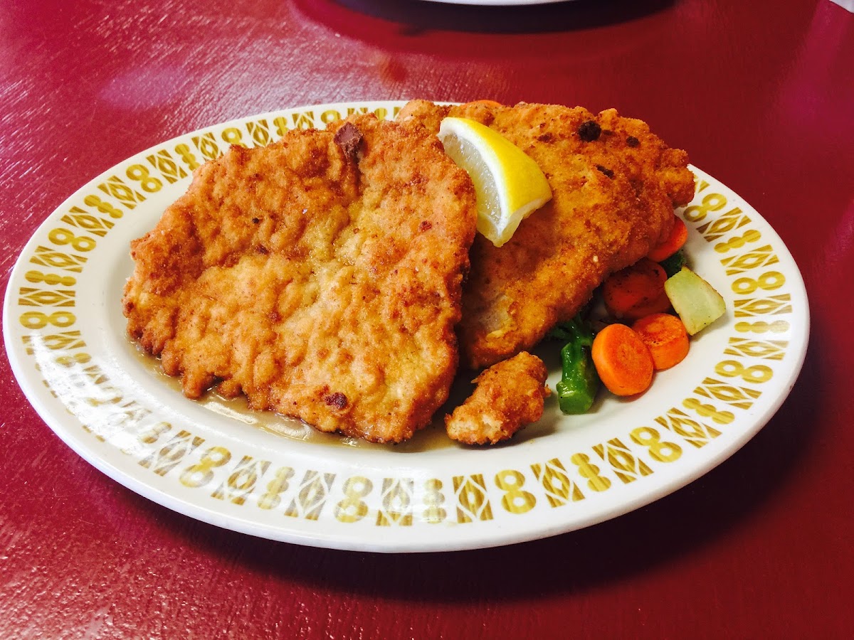 Lunchbox Diner - Photo 9