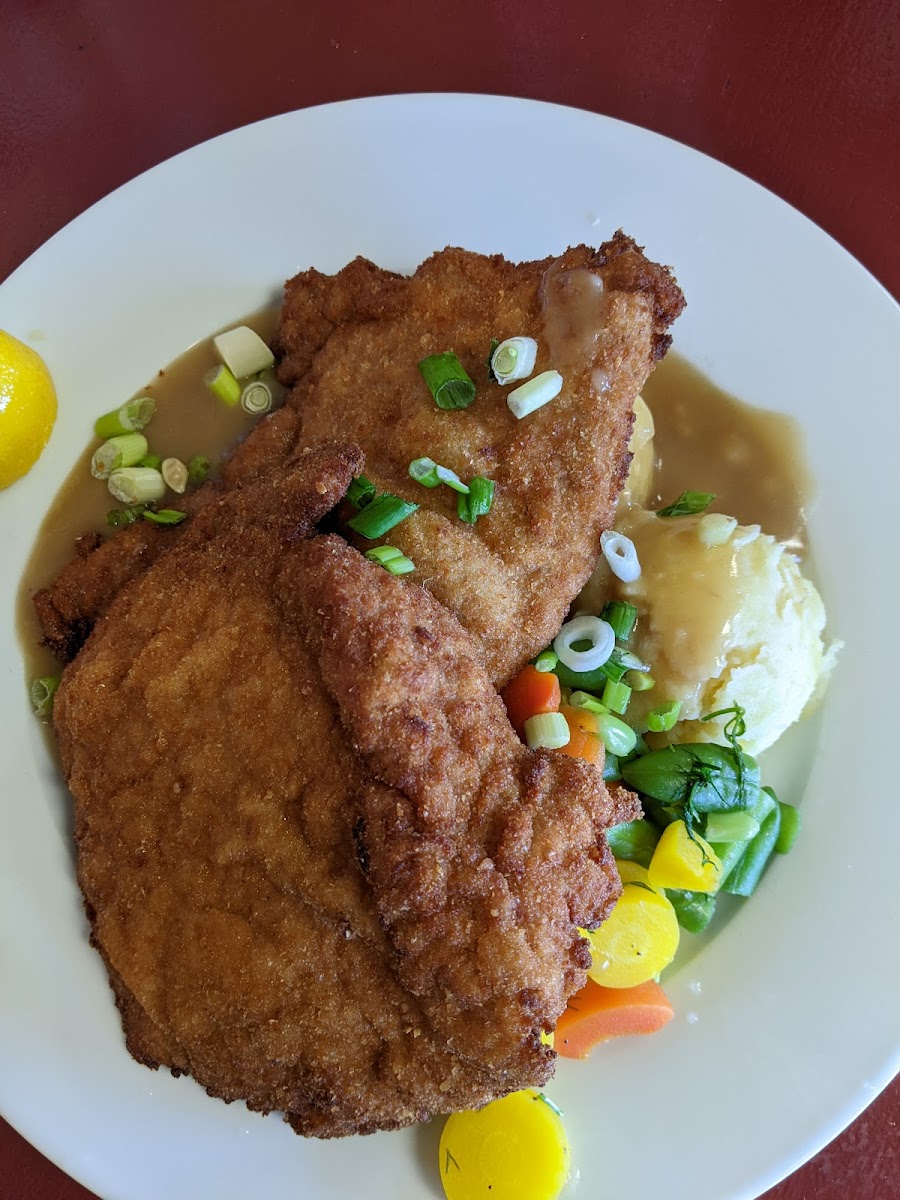 Lunchbox Diner - Photo 6