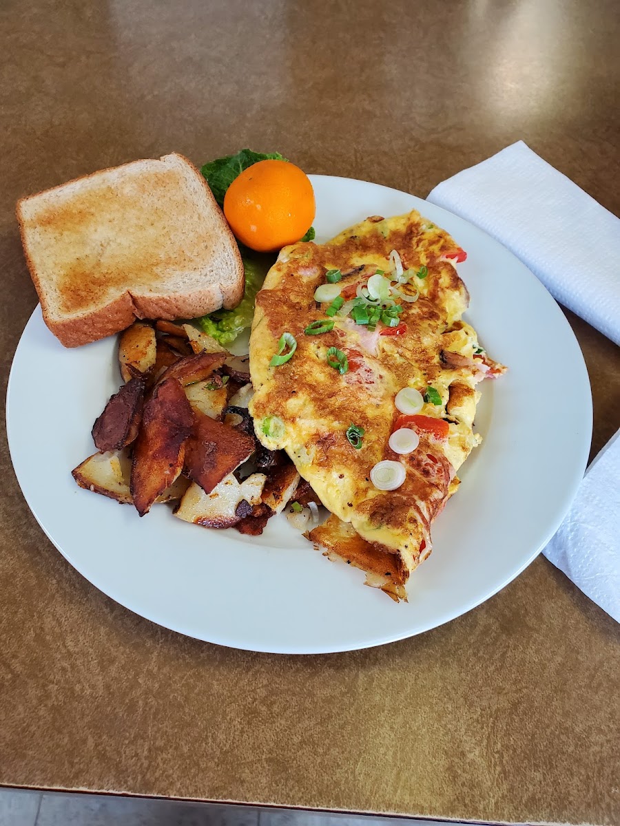 Lunchbox Diner - Photo 7