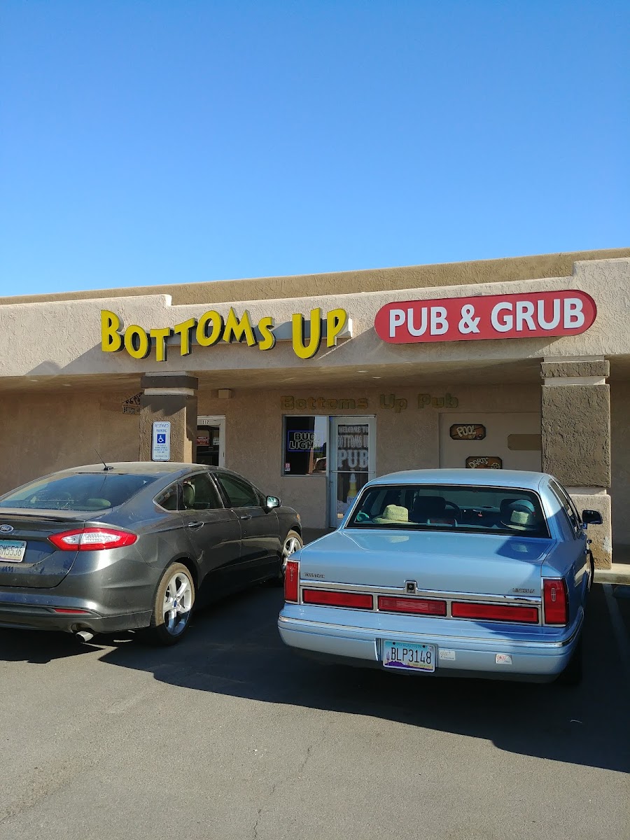 Bottoms Up Bar & Grill