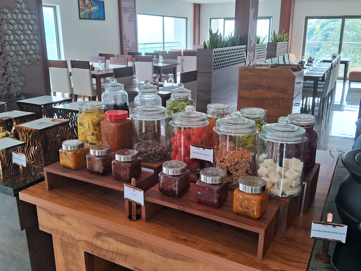 Raymi Multicuisine Restaurant