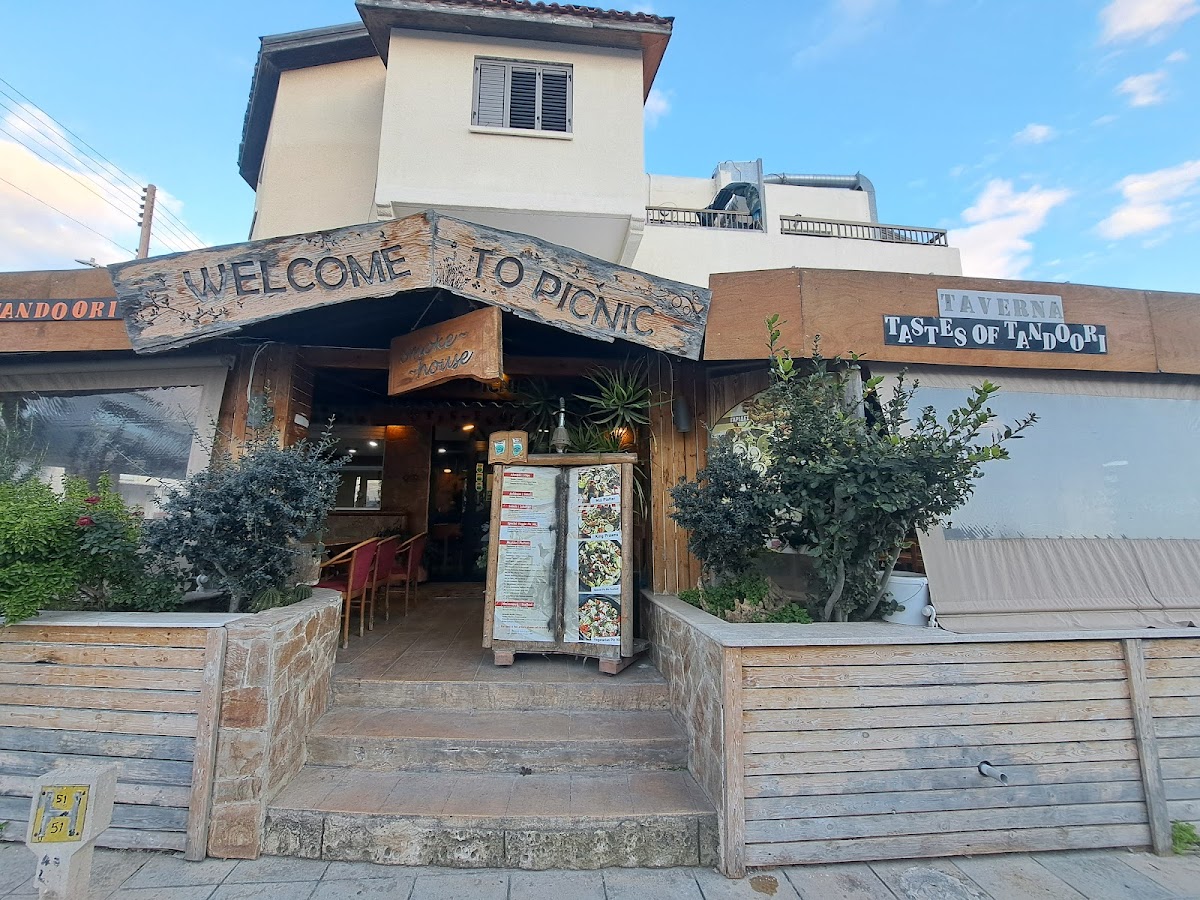 Taverna Picnic