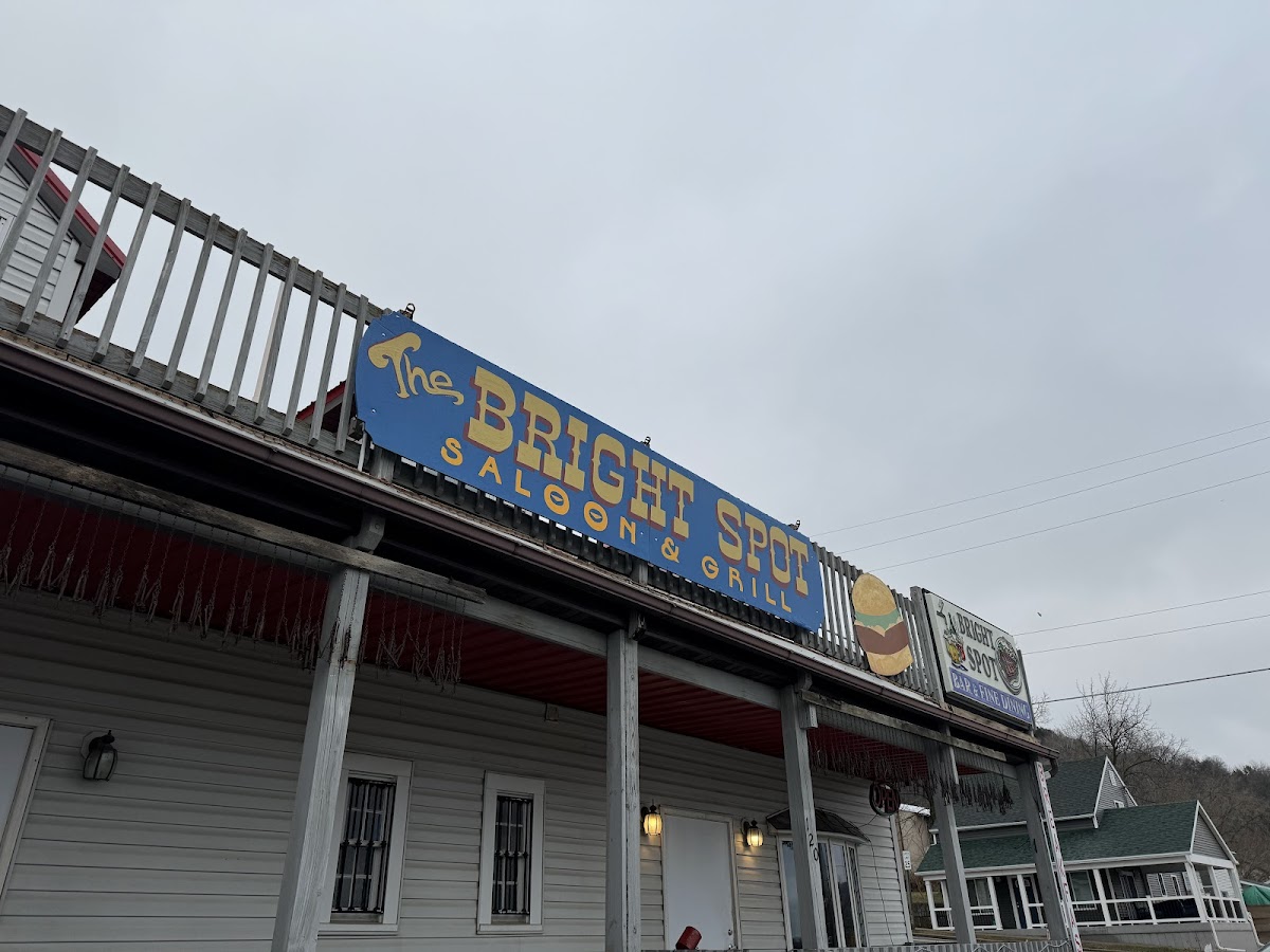 Bright Spot Tavern & Restaurant - Photo 6